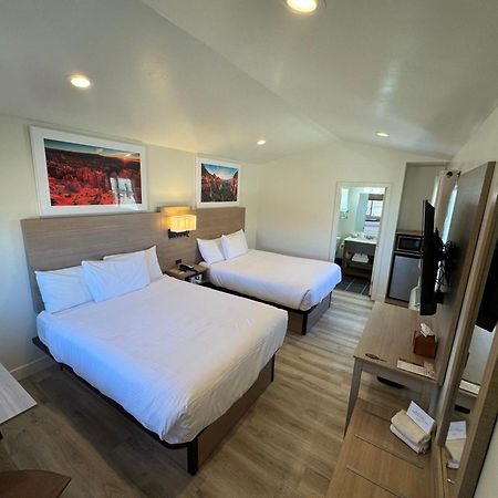 Mountain Ridge Cabins & Lodging Between Bryce And Zion National Park Хеч Екстериор снимка